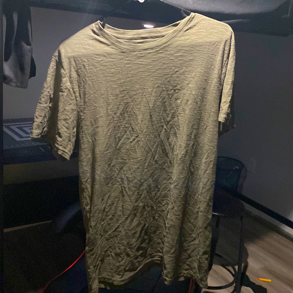 Green goodfellow t shirt medium